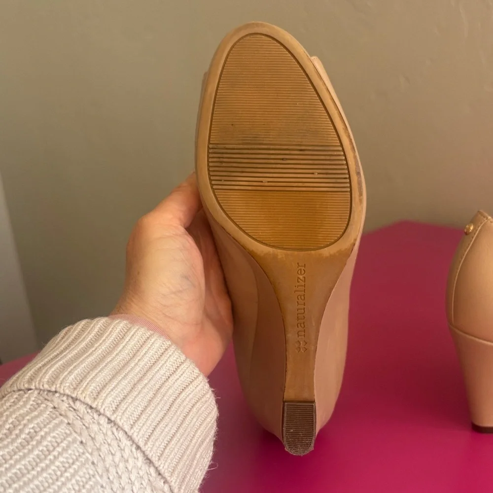 NATURALIZER Nude Color Peep-Toe Wedges - Picture 8 of 10